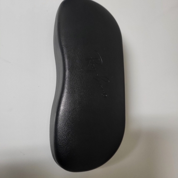 💕Host pick💕Rayban Black Hard Glasses Case/pouch - Picture 2 of 12